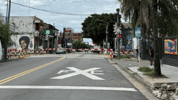 Barreras bajas en Escobar por un conflicto entre trabajadores y el Gobierno Nacional