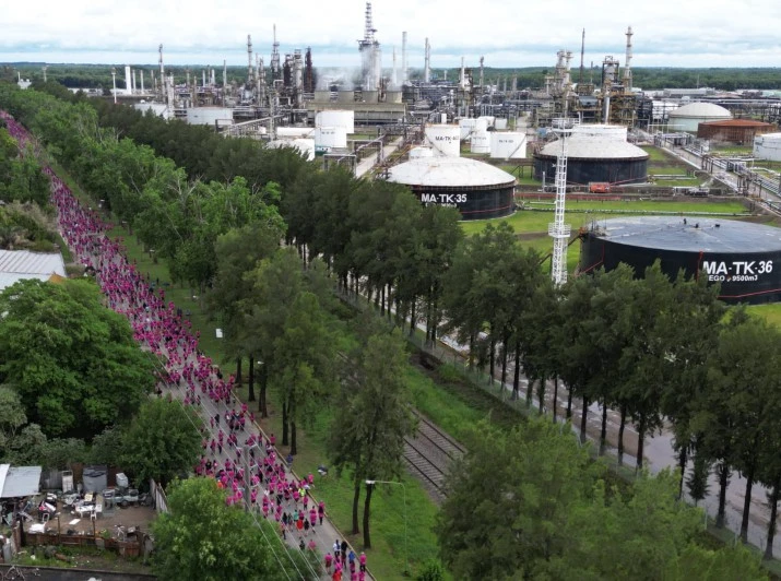 Con récord de asistentes, se corrió en Campana la 10K AXION energy