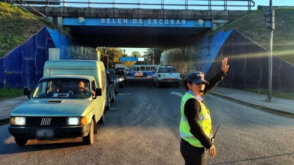 Escobar cambia el sentido de más de 80 calles: nuevas manos únicas y más espacio para estacionar desde enero de 2026