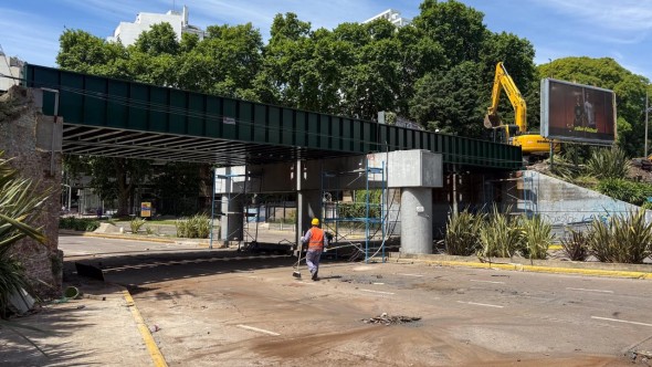 Línea Mitre: Trenes Argentinos renueva el puente sobre la Av. Elcano y refuerza la seguridad operacional