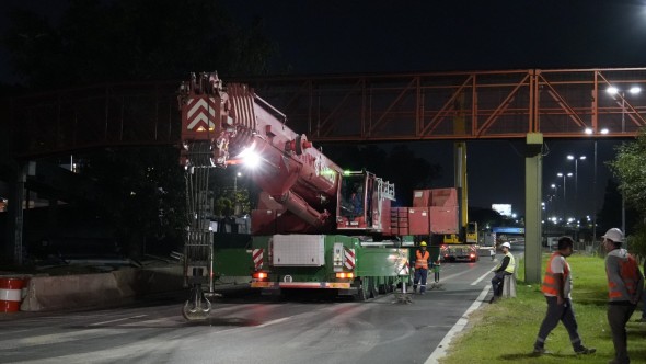 Cierran durante tres noches la Autopista Dellepiane entre Larrazábal y la General Paz para montar un puente