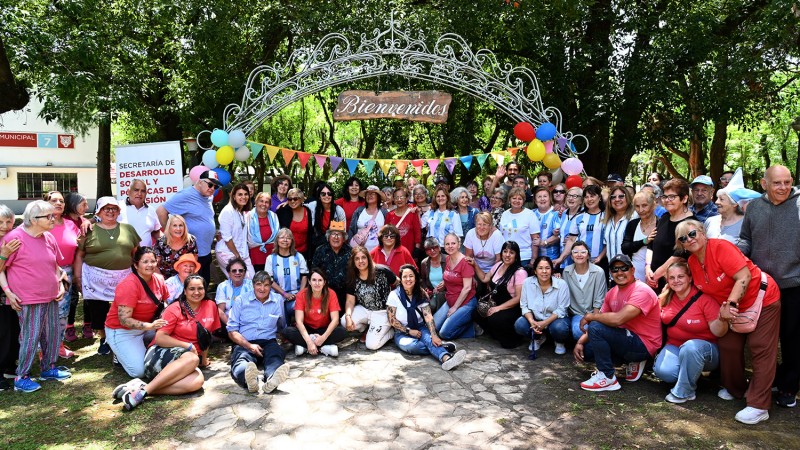 En el cierre del 2025, el Municipio de Tigre organizó una jornada recreativa para adultos mayores