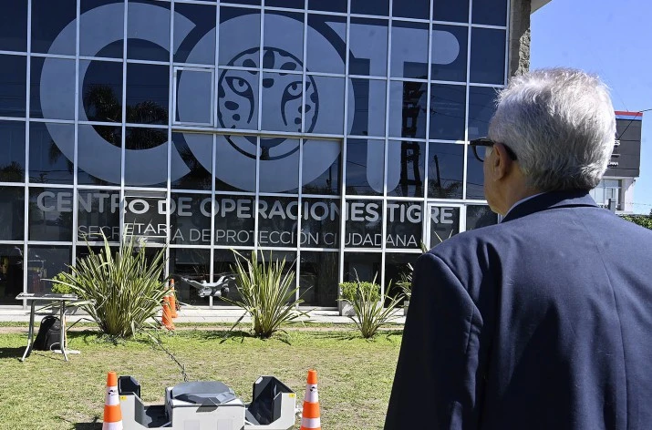Julio Zamora en el COT: "Aspiramos a seguir invirtiendo en tecnología para consolidar aún más el sistema de Protección Ciudadana de Tigre"