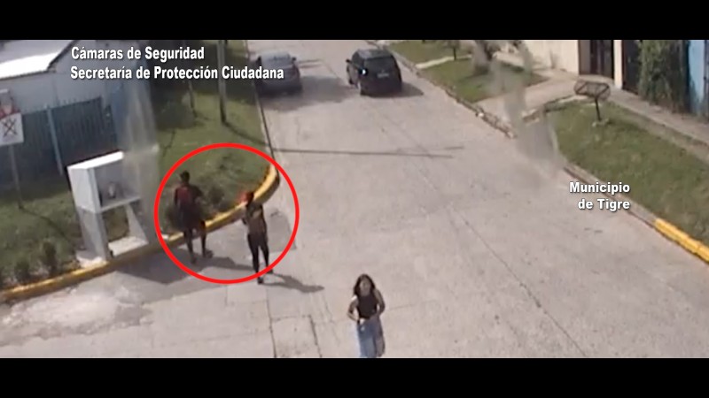 Robaron una moto, se dieron a la fuga y fueron detenidos por el COT tras un exhaustivo seguimiento por las cámaras municipales