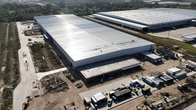 Whirlpool cerró su planta en Pilar y despidió a 220 trabajadores: sorpresa, tensión y reclamos en el Parque Industrial de Fátima