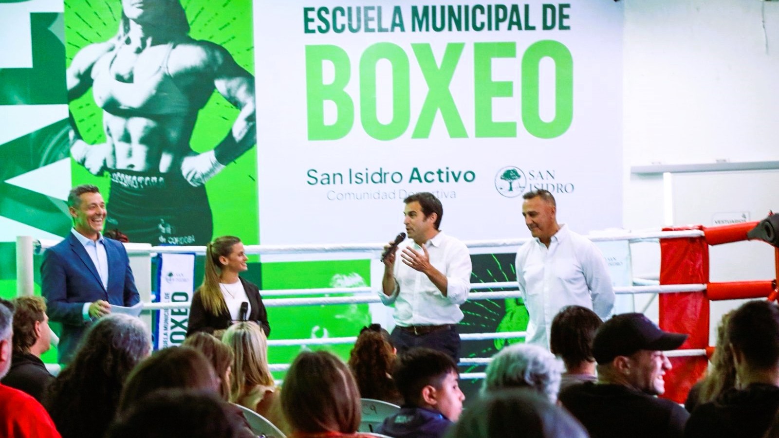 San Isidro reinauguró su Escuela de Boxeo y homenajeó a la Locomotora Oliveras