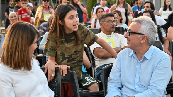 Julio Zamora estuvo presente en los cierres de año de los polideportivos de Benavídez