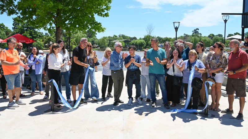 De cara al verano 2026, Julio Zamora inauguró un nuevo mirador en el Puerto de Frutos