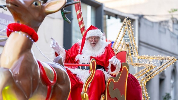 San Nicolás vivirá un gran desfile navideño con Papá Noel, música y acróbatas en el centro de la ciudad