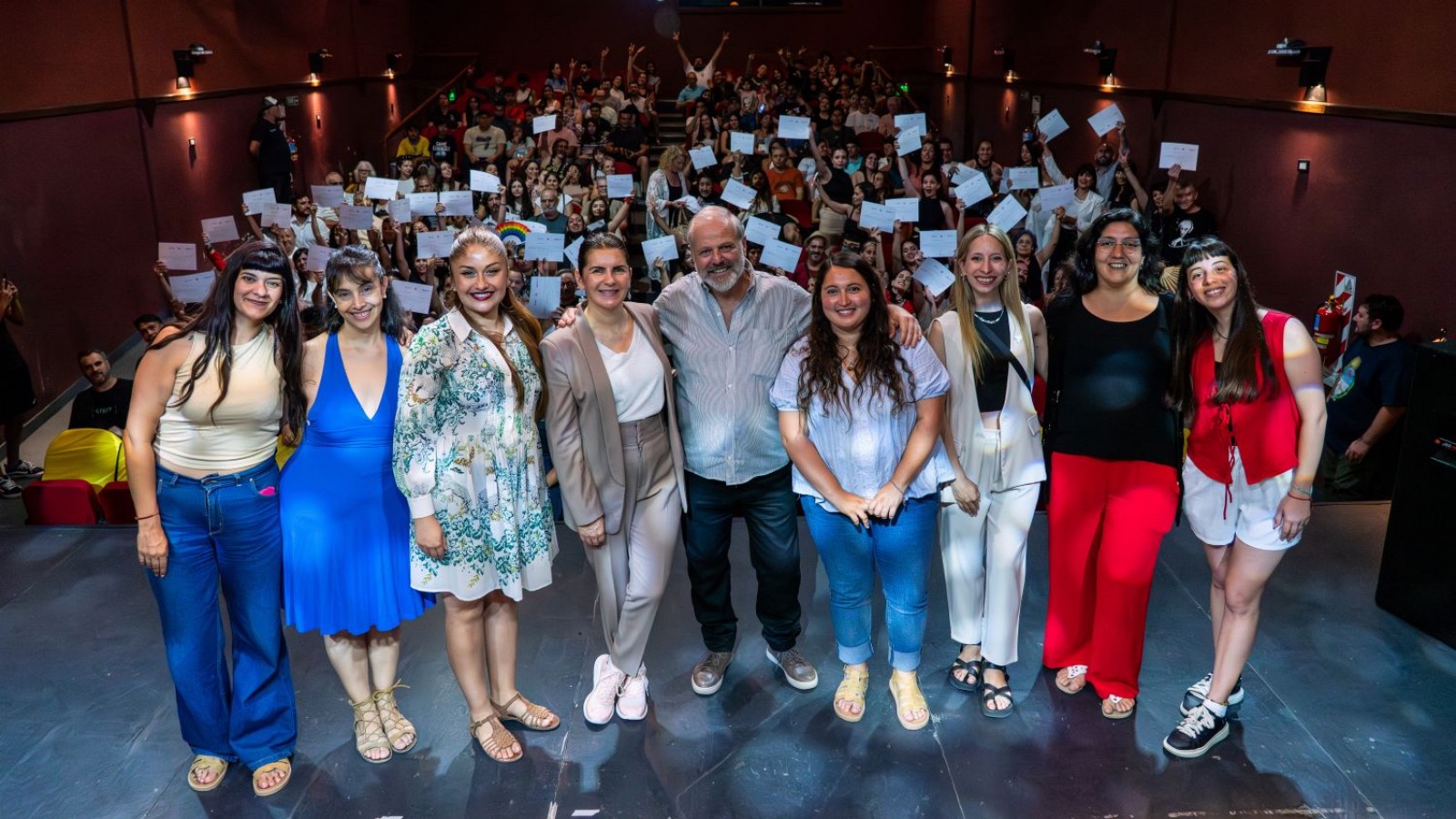 Mariel Fernández entregó diplomas a egresadas y egresados de la UNA de la sede Moreno