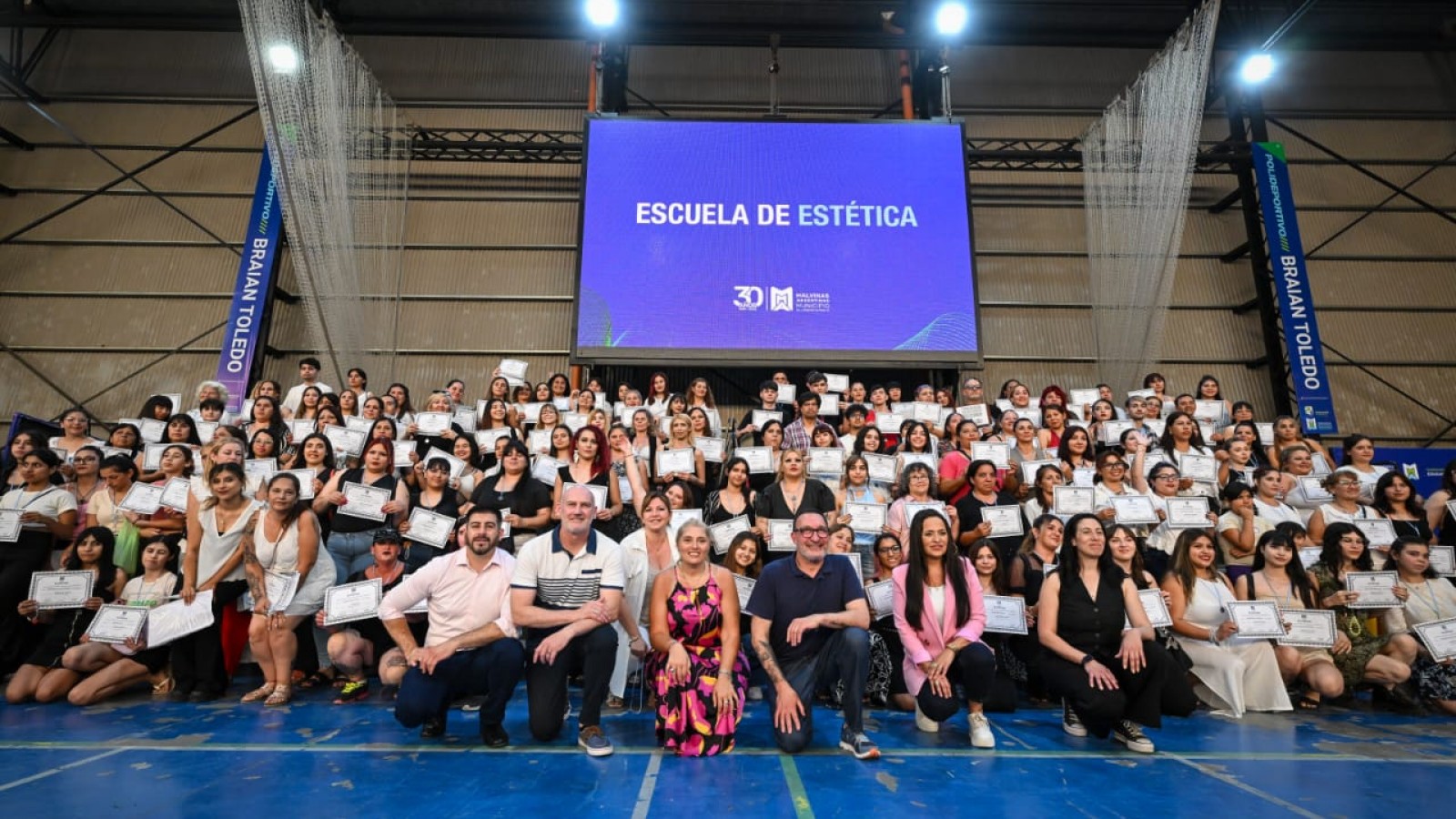 Más de 1.500 vecinas y vecinos egresaron del Centro Municipal de Estudios de Malvinas Argentinas