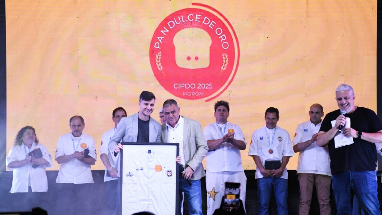 El partido de Morón celebró la primera edición del Pan Dulce de Oro