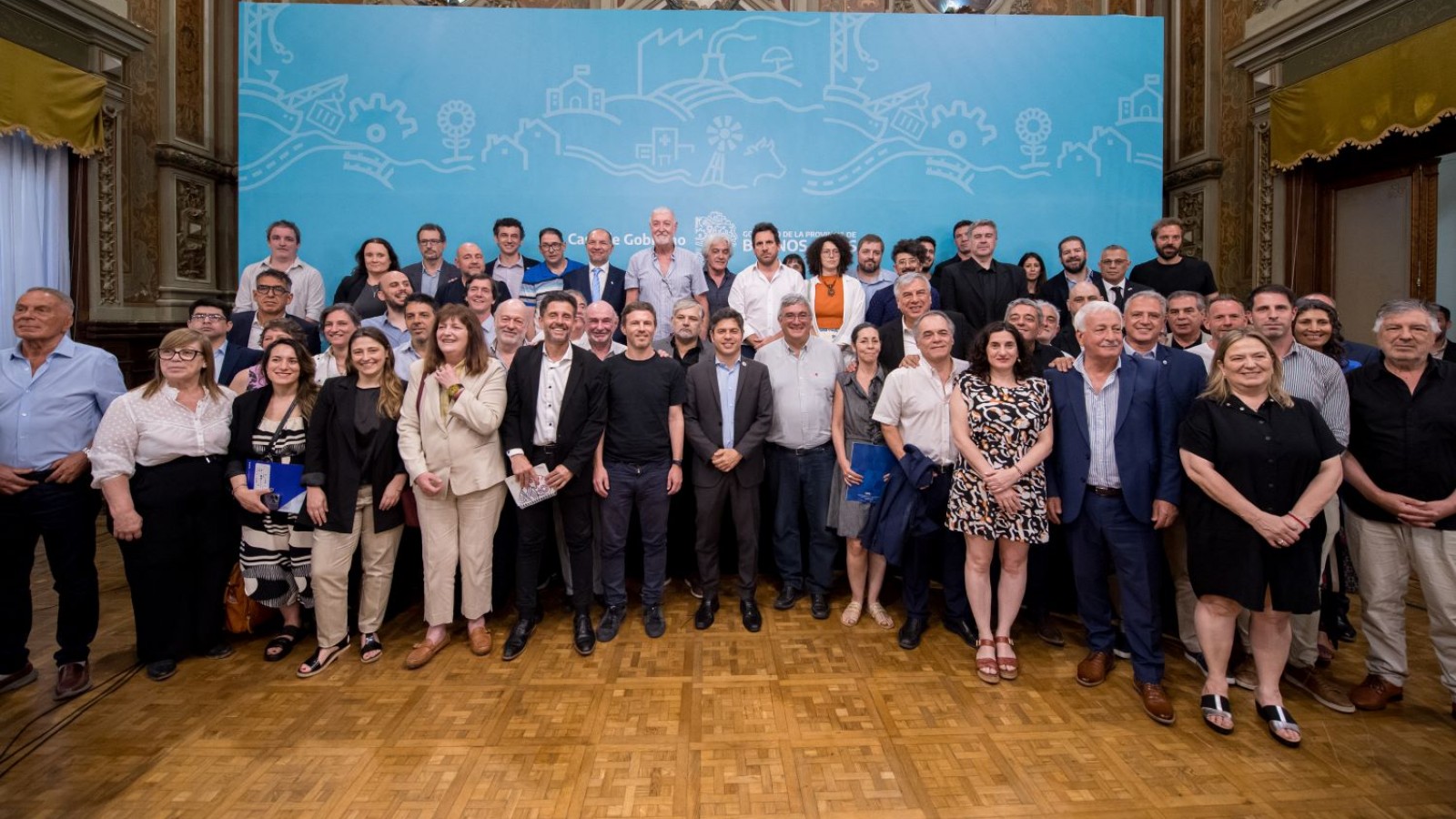 Producción: Kicillof se reunió con empresarios y empresarias pymes