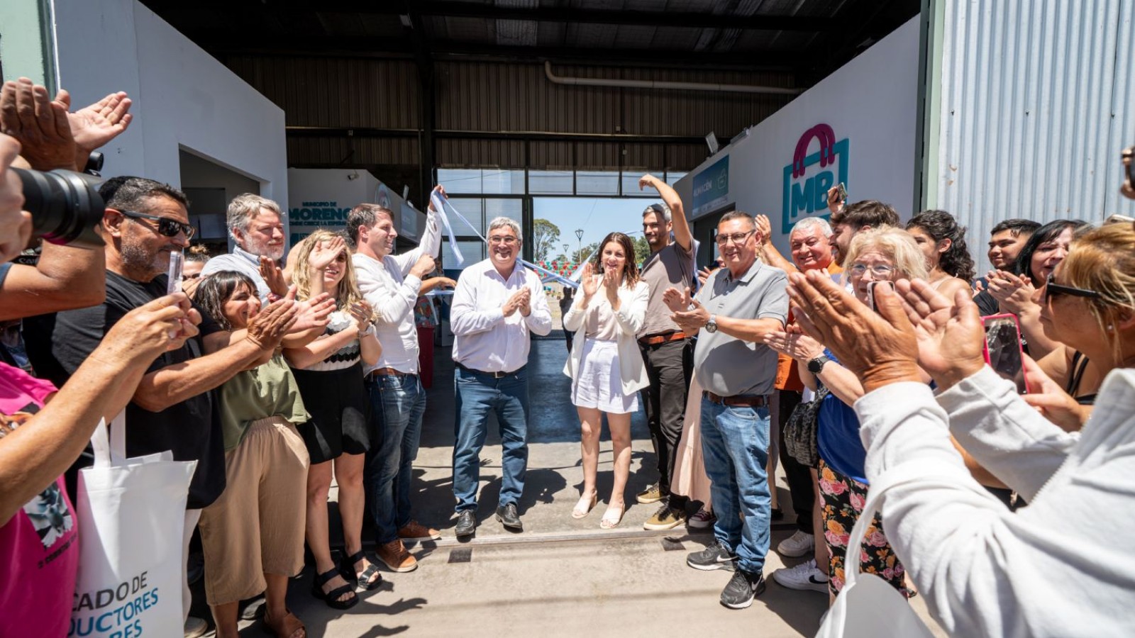 Mariel Fernández encabezó la reinauguración del Mercado Municipal Cuartel V