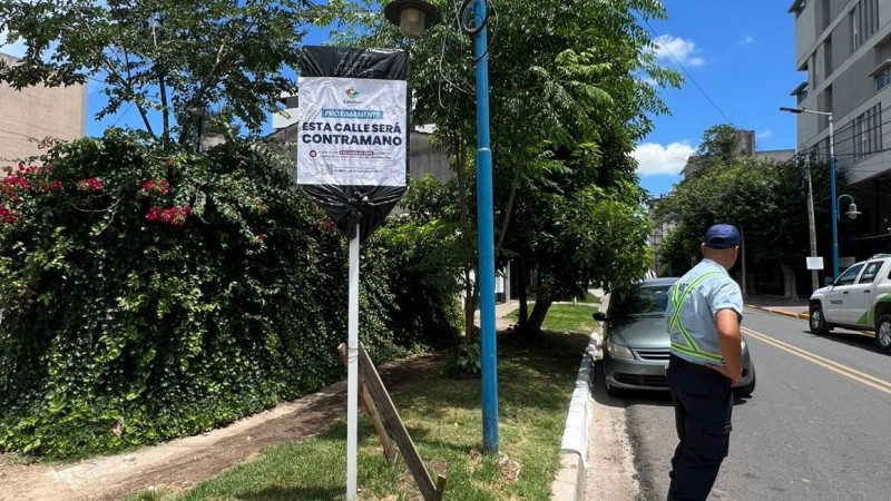 Plan de Ordenamiento de Tránsito: ya están colocados los nuevos carteles indicadores y sigue la campaña de difusión