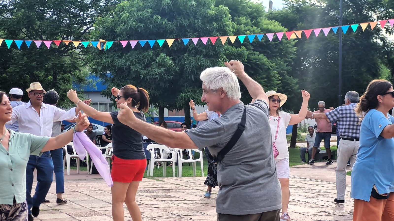 Los vecinos disfrutaron el último encuentro del año del ciclo "Domingos de Peña" del Municipio de Tigre