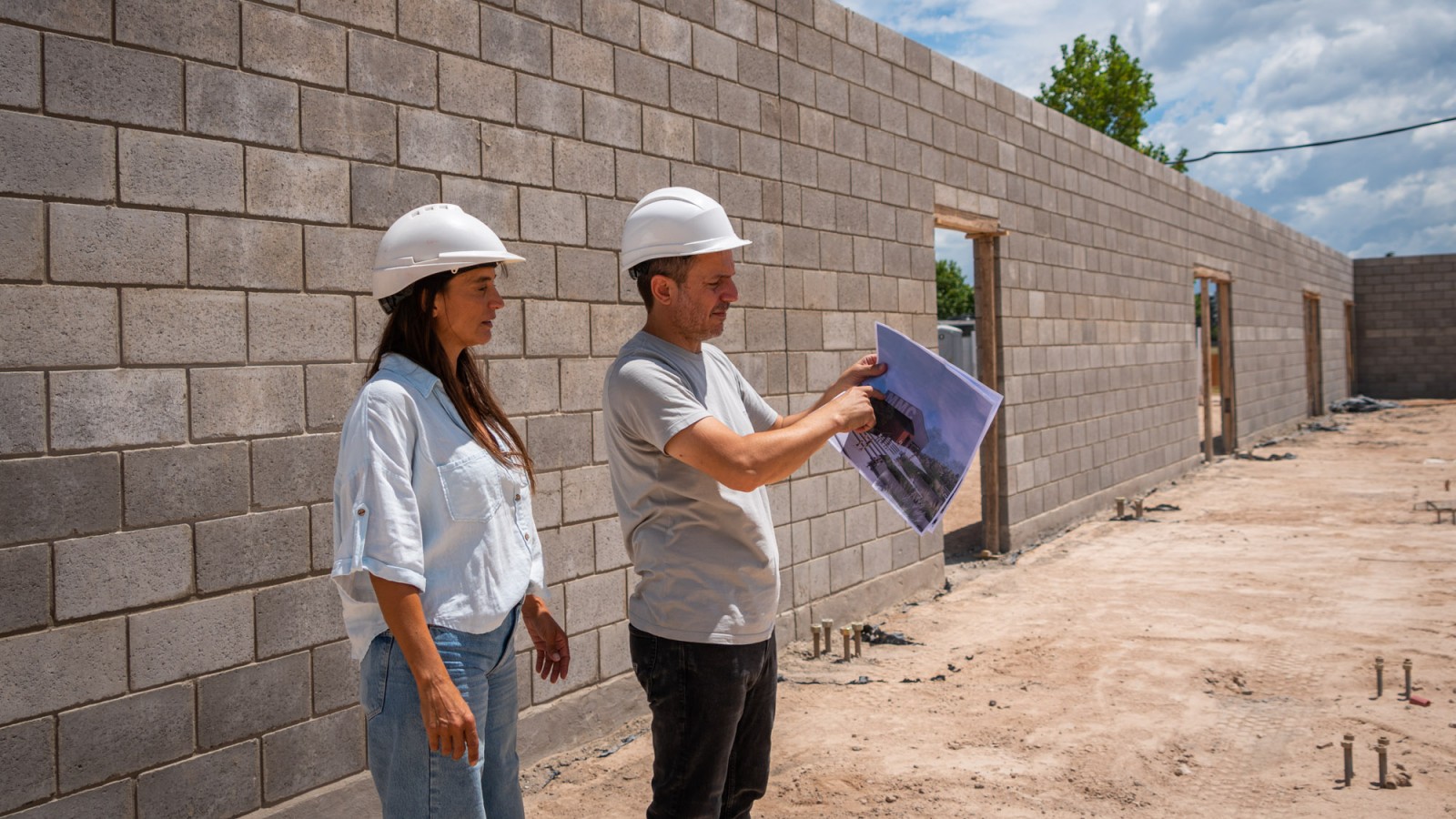Abella destacó el avance del nuevo Microestadio Municipal de Campana: "Será un hito para el deporte, la cultura y la recreación"