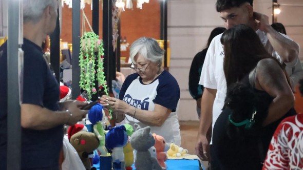 Mercado Raíz volvió a convocar a la comunidad en el Paseo del Puerto de Baradero
