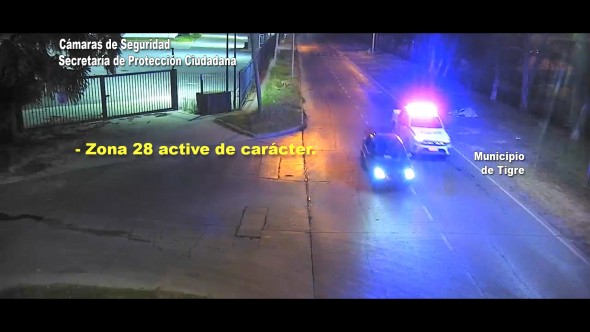 Un malviviente protagonizó una intensa fuga a alta velocidad y fue detenido por la Policía luego de un impactante vuelco