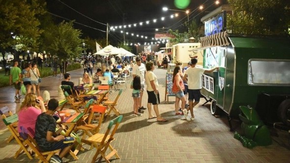 Fiebre de sábados por la noche: vuelven las Peatonales de Verano a Escobar