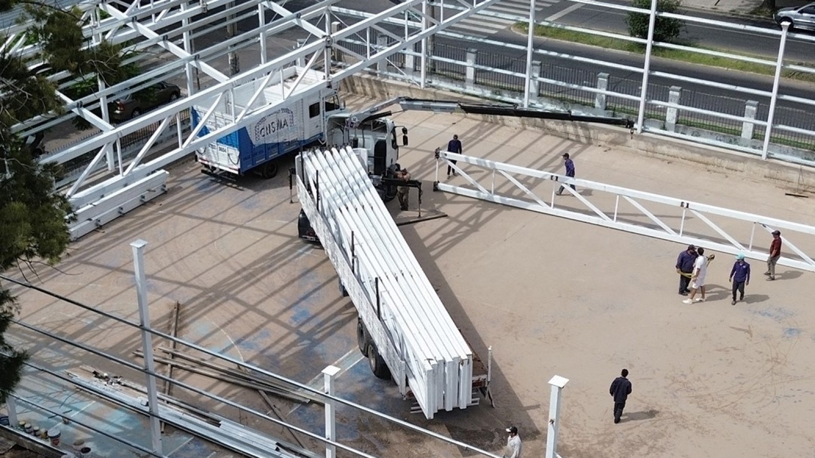 Avanza la renovación integral del playón deportivo del Parque José Hernández en San Martín