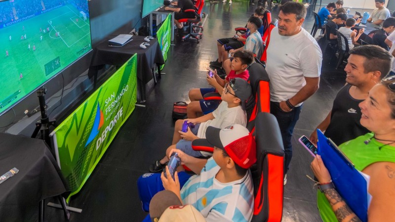 Los Polideportivos de San Fernando tienen nuevos talleres de Gaming y DJ en el verano