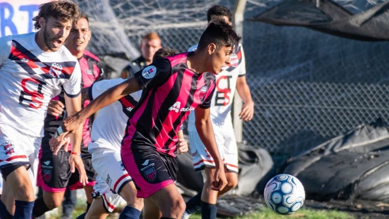 Atlético Escobar va por el pase a las finales del Regional Amateur