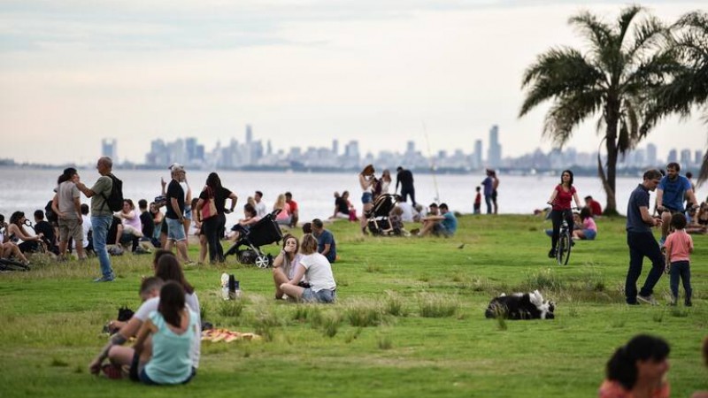 Llega "Nochecitas en el rio" para disfrutar la costa de San Isidro con gastronomía y música