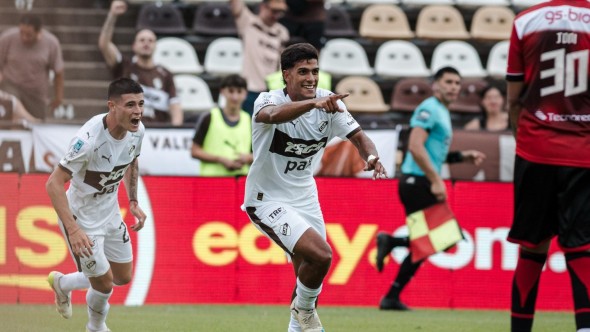 Platense ganó, rompió una larga racha sin triunfos y dejó a Instituto sin entrenador