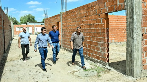 Nardini visitó la obra del nuevo edificio de la EES Nº2 de Grand Bourg