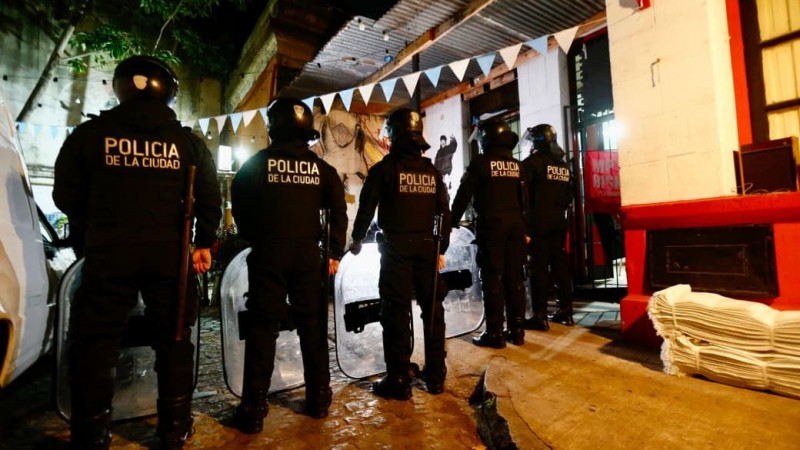 El negocio de la pobreza: había dueños de inmuebles, con jubilaciones millonarias y hasta muertos entre los beneficiarios de los comedores fantasma