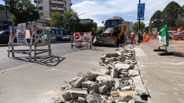San Isidro avanza con las obras en el cruce de Centenario y Márquez para mejorar el tránsito