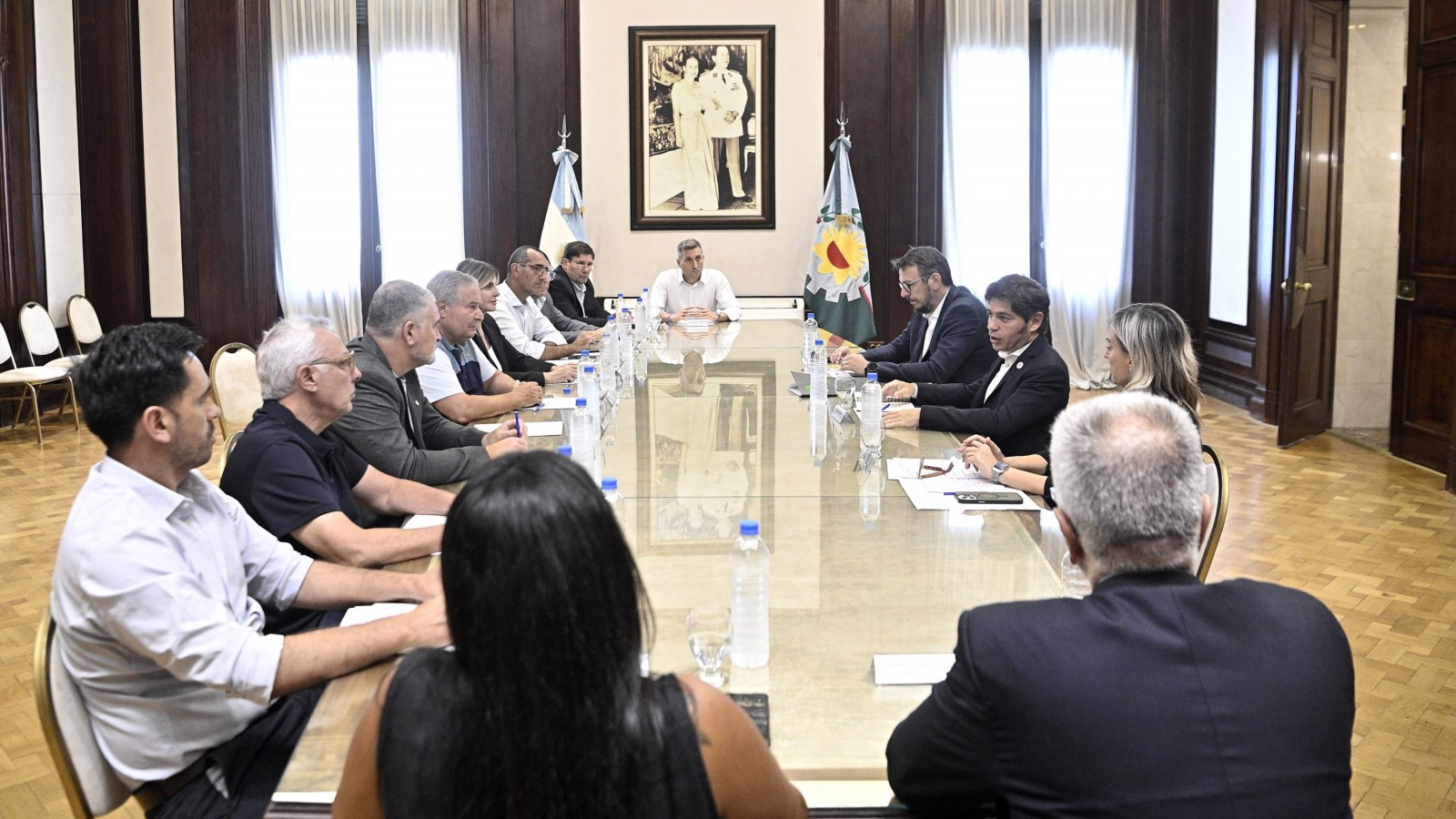 Kicillof y Cuattromo firmaron convenios con municipios para la compra de equipamiento