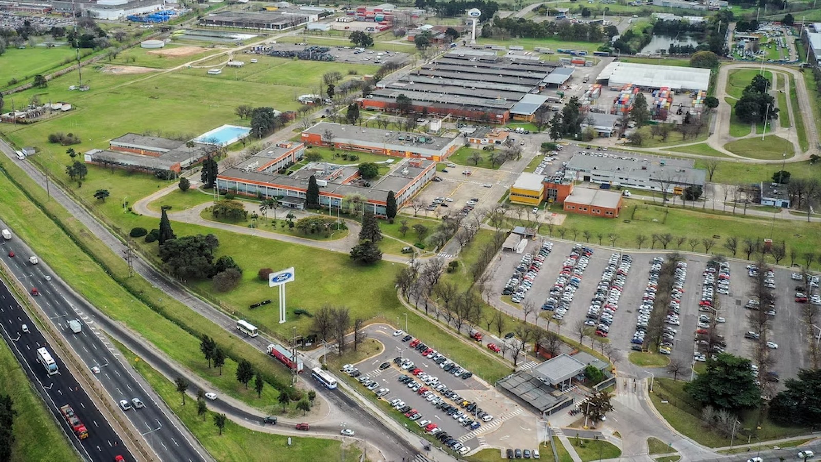 Ford alerta por el futuro de su planta en Pacheco y reclama condiciones para exportar