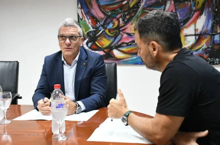 Naturgy firma convenios con municipalidades para evitar accidentes en la red de gas