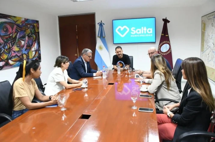 Naturgy firma convenios con municipalidades para evitar accidentes en la red de gas