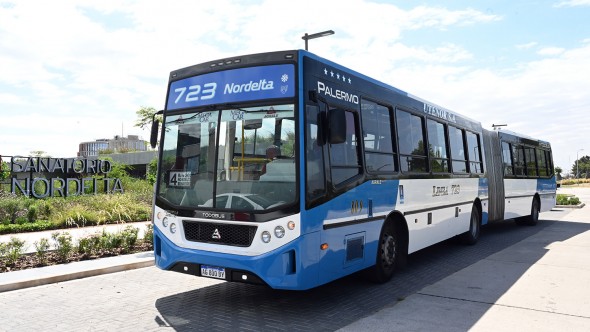 Con el objetivo de mejorar la conectividad de la comunidad, la línea 723 presentó nuevas unidades de colectivos