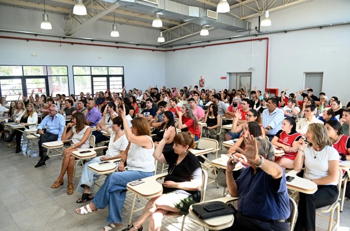 En el CUT, Julio Zamora encabezó el Encuentro Estratégico de Educación del Municipio de Tigre