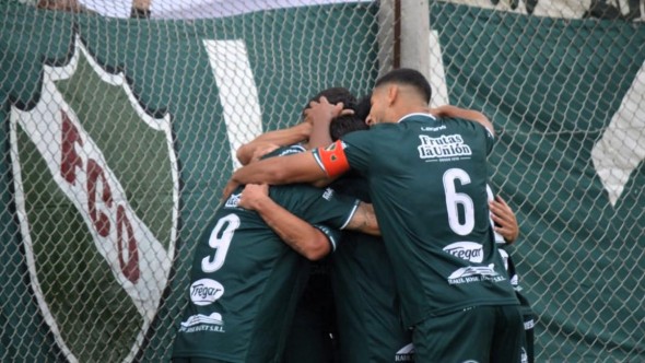 Ferro de General Pico, el gigante que enfrentó a Boca y ahora se cruza con Atlético Escobar en la final por el ascenso