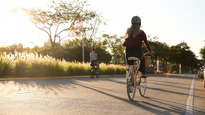 Vicente López celebra San Valentin y el fin de semana largo con propuestas gastronómicas, shows en vivo y costa 100% peatonal