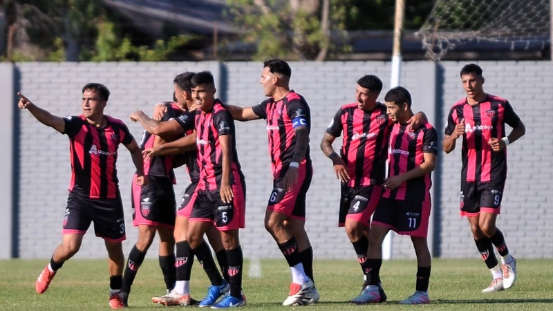 ¿Qué tiene Atlético Escobar para soñar con el ascenso al Federal?