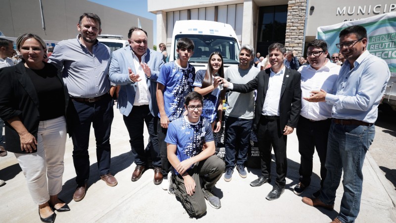 Kicillof entregó vehículos adquiridos a través de Provincia Leasing