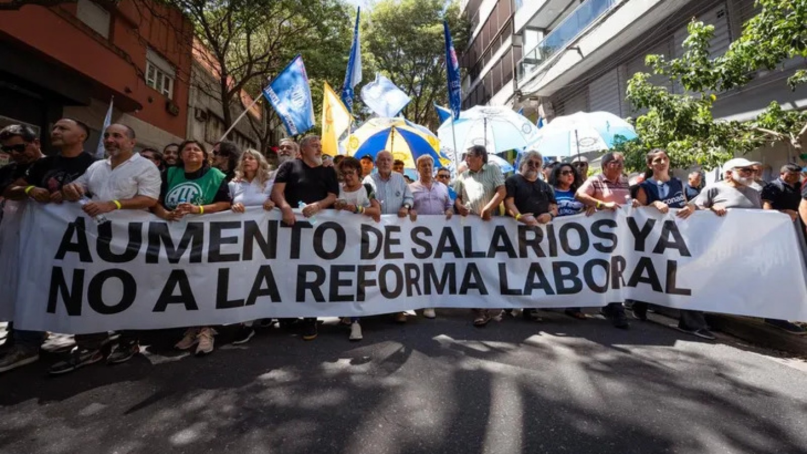 La CGT acelera y evalúa un paro general ante el avance de la reforma laboral en Diputados