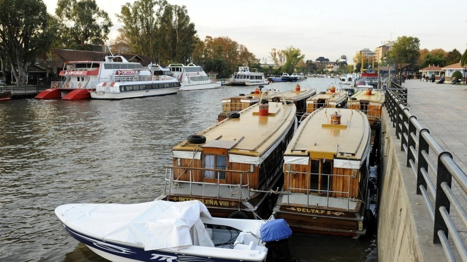 Paro nacional de conductores navales: fuerte impacto en el transporte fluvial y marítimo en toda la zona del río