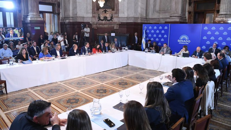 Katopodis recorrió las obras del nuevo pabellón Pediátrico del Hospital Iriarte