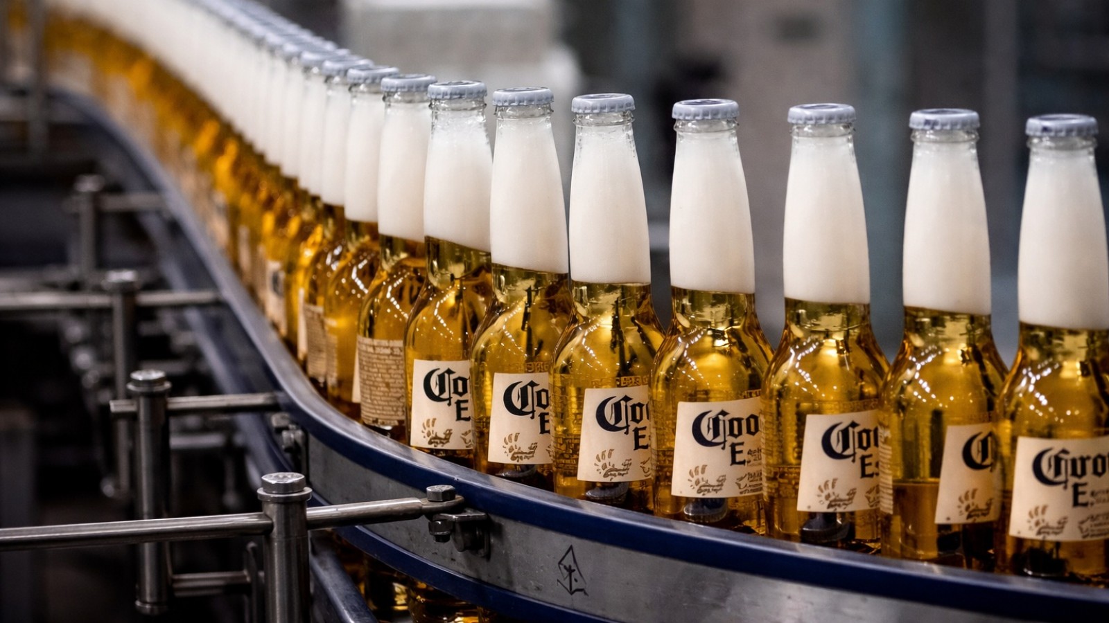 Crisis en la planta de cerveza Corona en Zárate: reducirá personal y producción