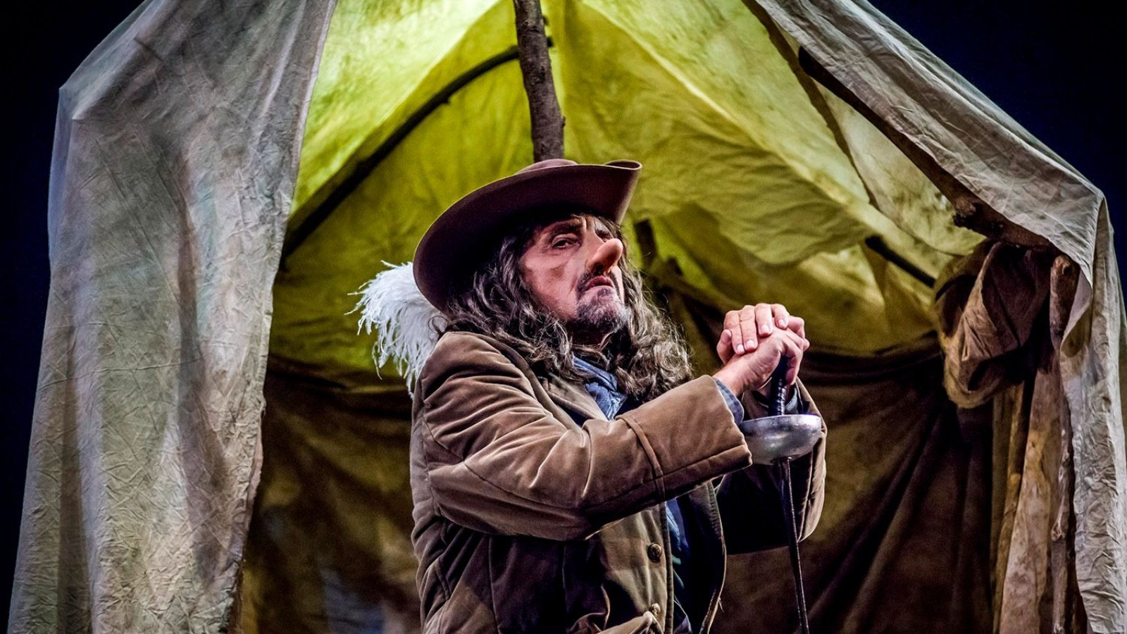 El Puma Goity y "Cyrano" se despiden al aire libre en el anfiteatro de Parque Centenario