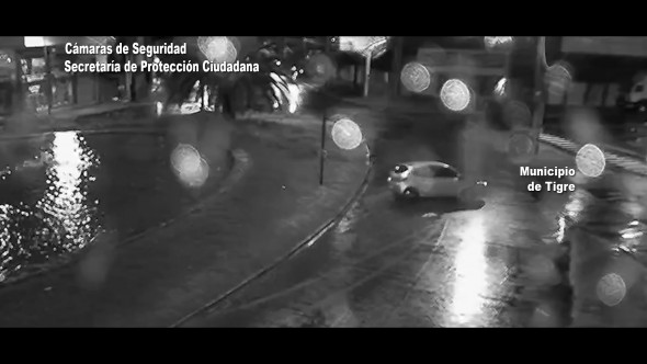 Manejaba en estado de ebriedad y colisionó contra una estación de servicio en General Pacheco