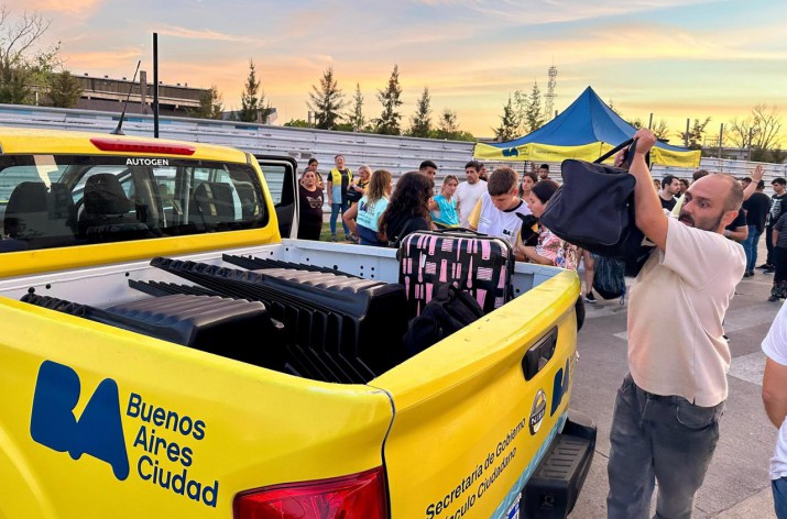 La Ciudad les garantiza alojamiento a los vecinos evacuados tras el derruumbe en Parque Patricios