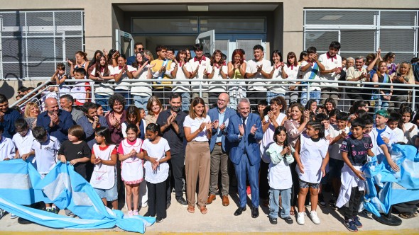 Julio Zamora inauguró el nuevo edificio de la EP N.° 25, la EES N.° 14 y el CEA N.° 711/01
